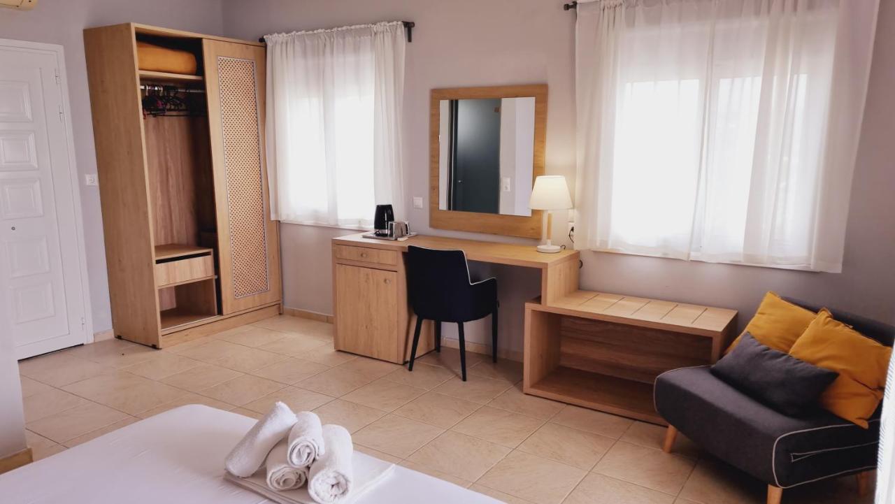 Chloe Apartments Ликсури Екстериор снимка