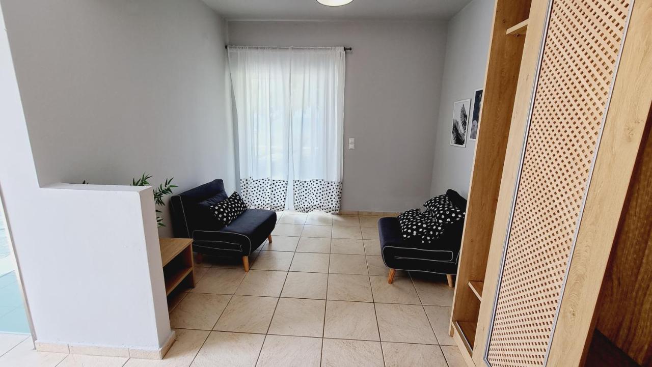 Chloe Apartments Ликсури Екстериор снимка